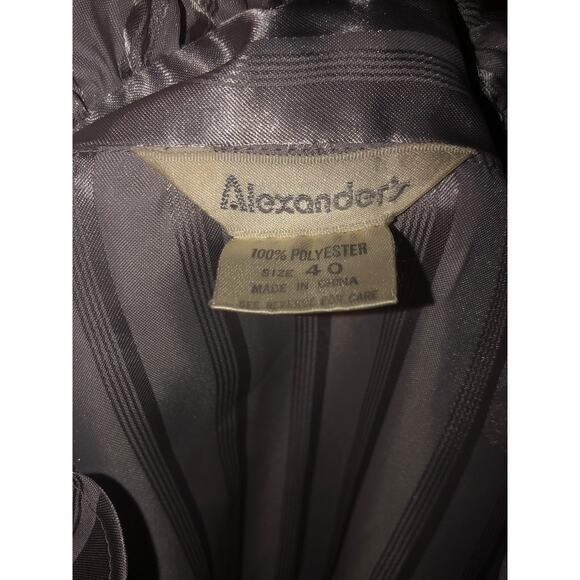 Vintage Alexander’s grey stripped blouse with ruffled neck and cuffs size 40 - Picture 11 of 11